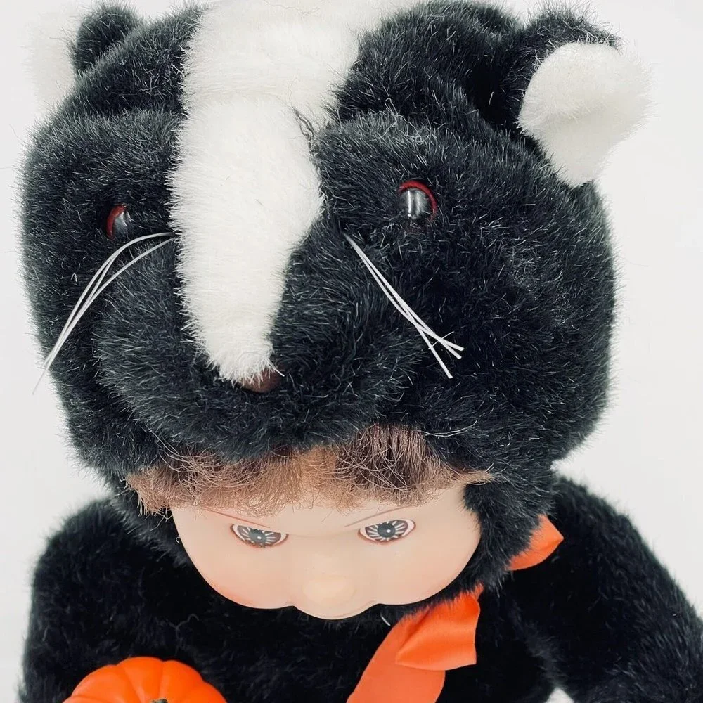 Vintage Animated Halloween Kid In Skunk Costume Motionettes Works Motion-ette - Picture 7 of 10
